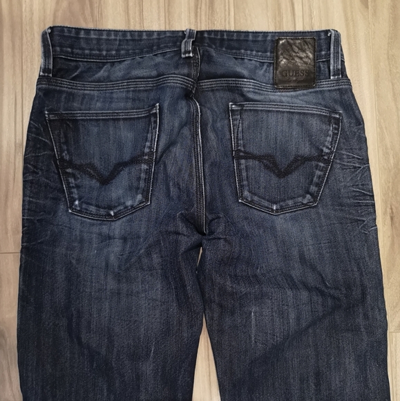 Guess Jeans - Picture 3 of 3